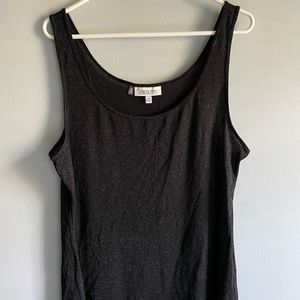 Black sparkle tank stop by Jennifer Lopez